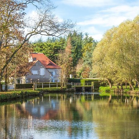 Le Moulin De Pasnel Bed & Breakfast Monteaux Bagian luar foto